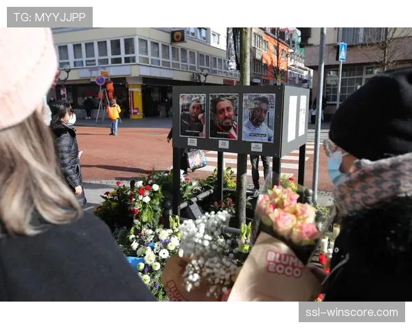 德甲引入“静默时刻”新规，本轮多场比赛开场一分钟悼念逝者