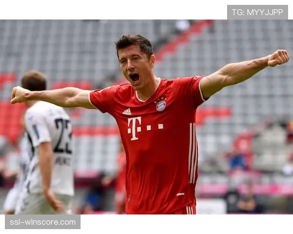 专访拜仁体能教练：解析如何通过训练周期化管理，应对欧冠和联赛双线的高跑动需求